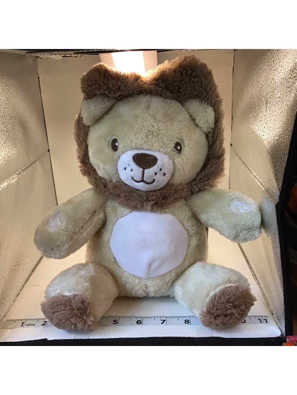 DreamGro Lion Light & Lullaby Soother Plush Stuffed Animal Baby Crib Toy Music